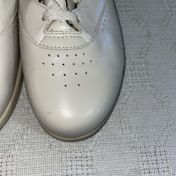 SAS Women’s Work Shoes Size 6.5 W Beige Leather Occupational Clinic Hospital - Picture 9 of 12